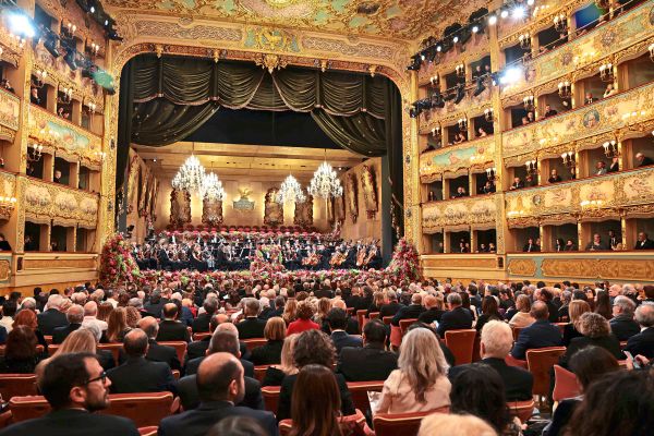 Fenice-Orchester-protestierte-bei-Neujahrskonzert-gegen-Direktorin