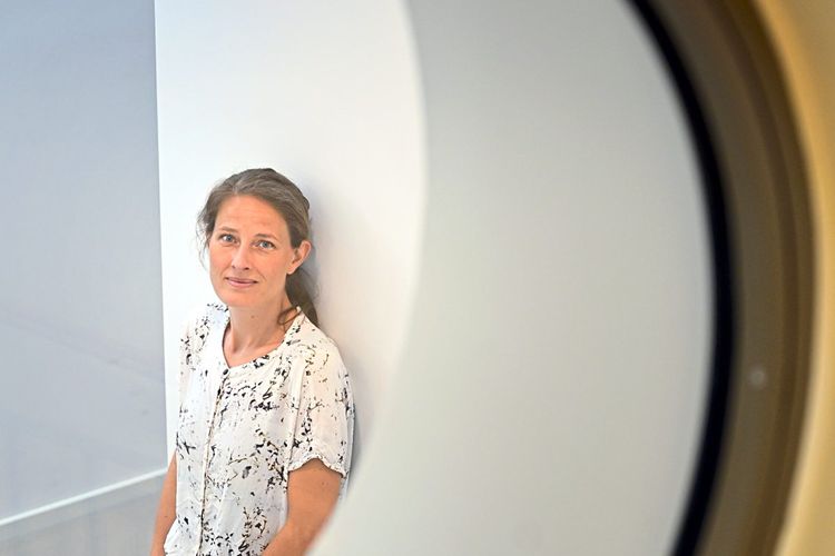 Porträt der dänischen Kommunikationswissenschafterin Stine Lomborg