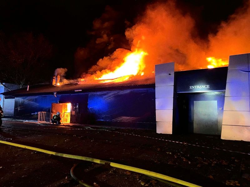 Wiener Diskothek durch Brand teilweise eingestürzt