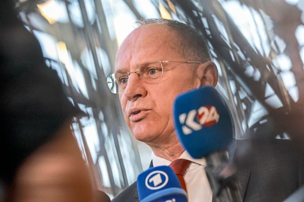 -sterreich-will-mit-vier-EU-Staaten-R-ckkehrzentren-starten