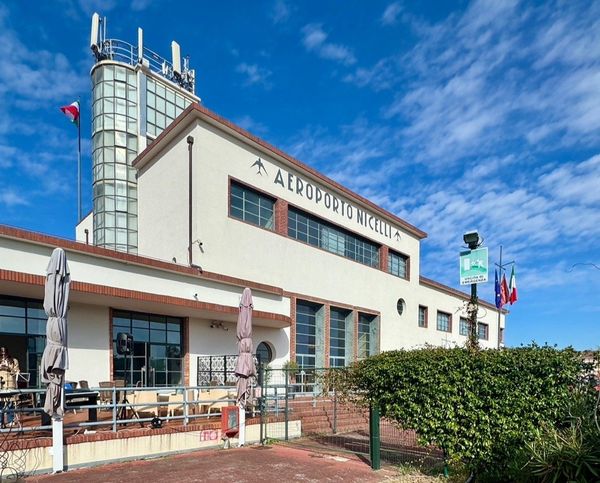 Warum-der-alte-Flughafen-von-Venedig-auch-ein-Juwel-f-r-Nichtflieger-ist