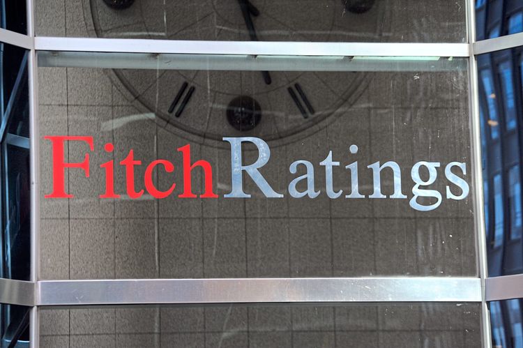 Firmenschild Fitch Ratings.