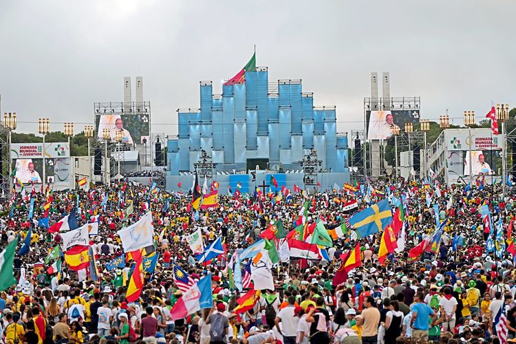 Tausende Jugendliche am katholischen Weltjugendtag in Lissabon