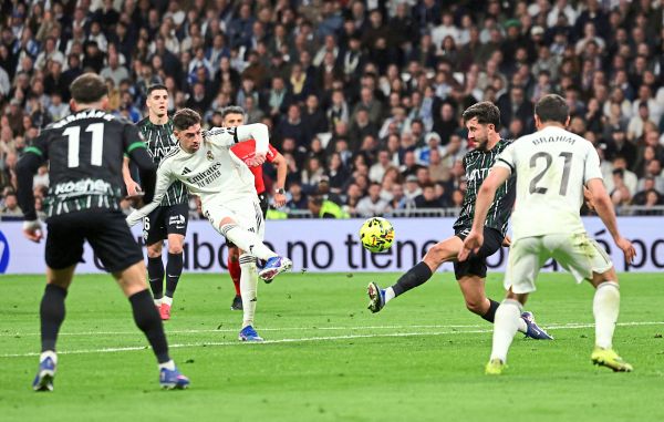 Real-Madrid-siegt-locker-und-macht-Druck-auf-Barcelona