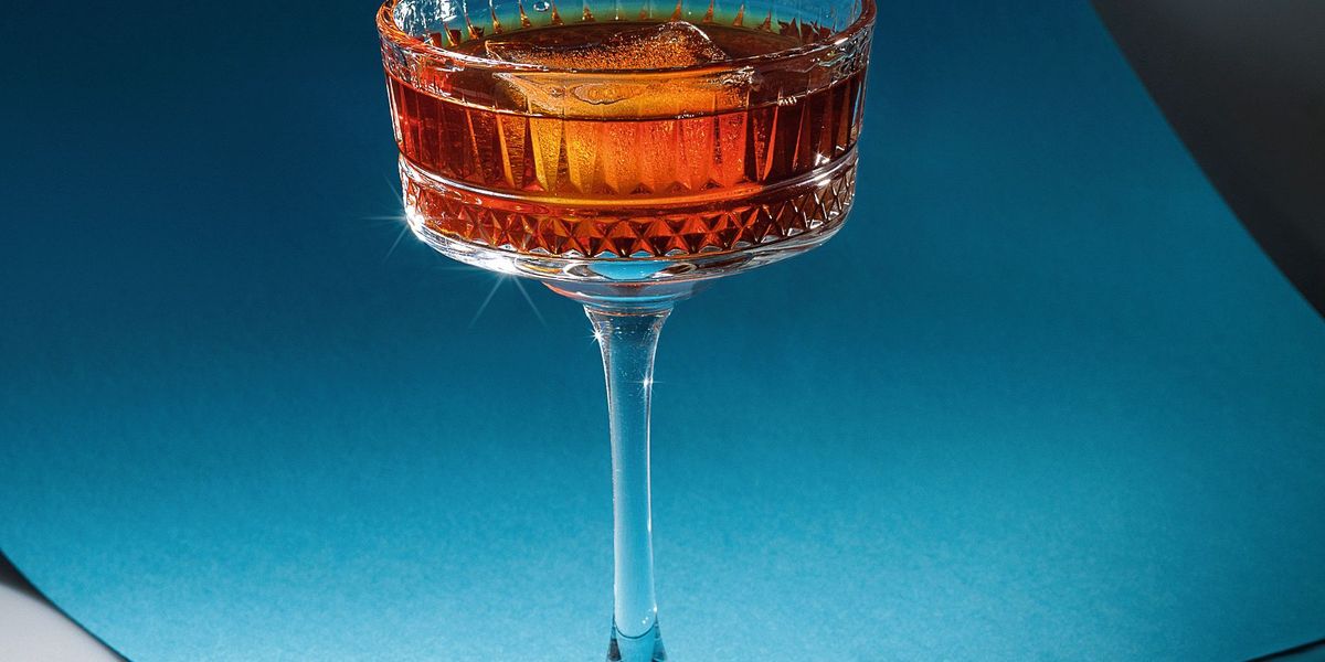 Cocktails mit Parmesan, Würstel oder Suppe: Über Drinks, die nach Essen schmecken