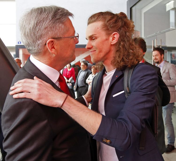 Verliebt Verlobt Parteifreund Politische Und Echte Verwandte Inland Derstandard At Inland