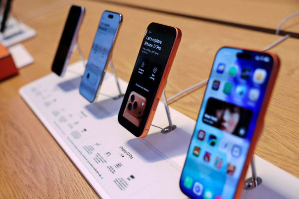 Besser-jetzt-kaufen-Smartphones-im-kommenden-Jahr-wohl-deutlich-teurer