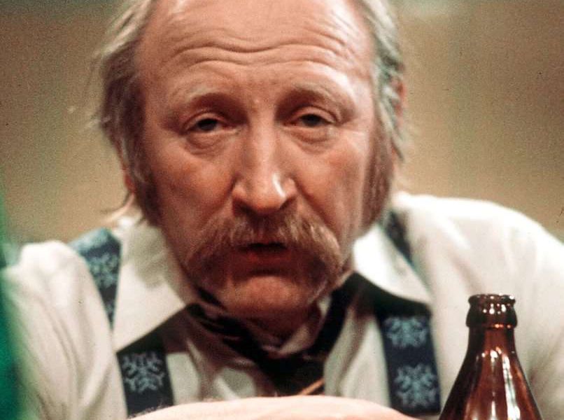 Mundl" in der Silvester-Folge: Hot der an Klopfer? - Literatur -  derStandard.at › Kultur