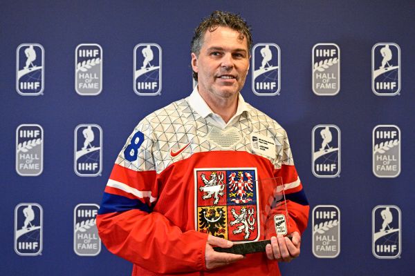 Eishockey-Jagr-und-Hasek-kommen-zu-Legendenspiel-nach-Wien