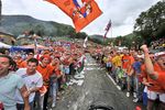 Zwischen Wahnsinn und Einsamkeit: Das doppelte Spektakel von Alpe dHuez Die letzten beiden Bergetappen der Tour de France enden in den französischen Alpen. Um das Bergdorf Alpe dHuez ranken sich Mythen, ein mehr als 30 Jahre alter Rekord könnte eingestellt werden
