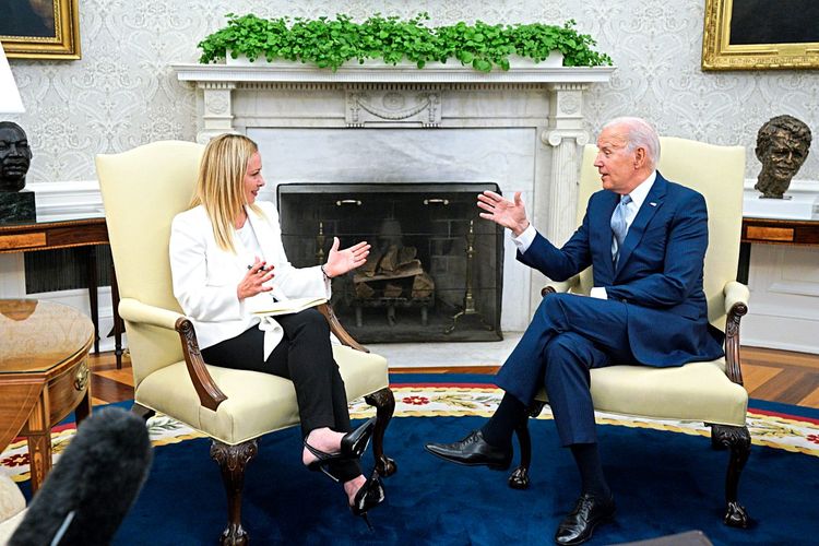 Giorgia Meloni und Joe Biden im Oval Office.