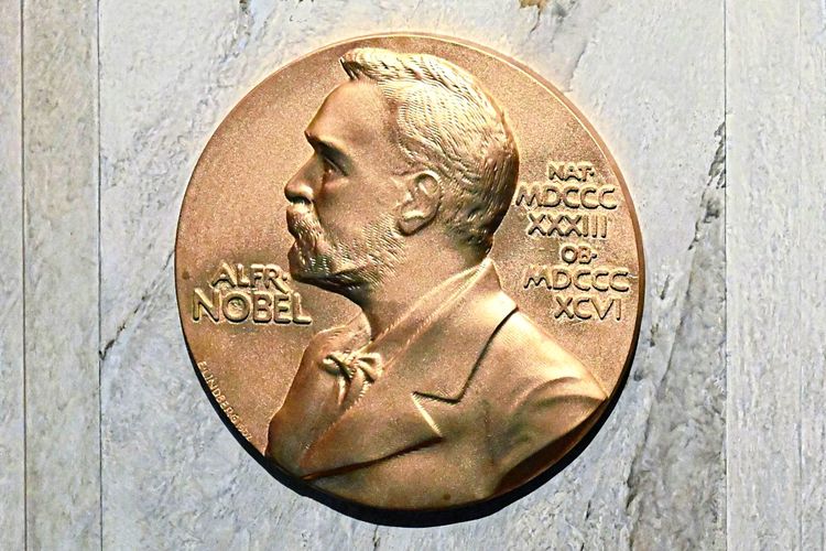 Alfred Nobel stiftete den nach ihm benannten Preis.