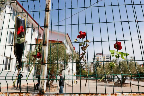 Zahl-der-Todesopfer-nach-Amoktat-an-t-rkischer-Schule-stieg-auf-zehn