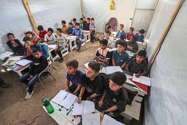 Mathematiklernen-als-St-tze-im-Krieg-f-r-Kinder-in-Gaza
