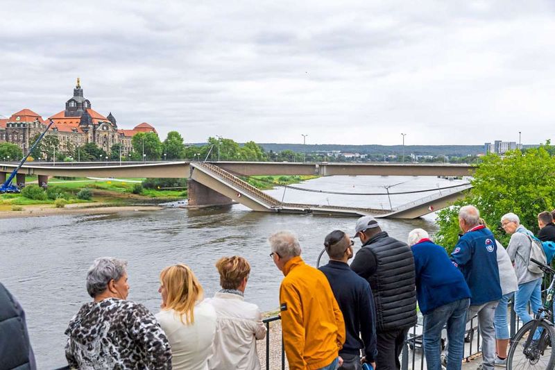 Beim Teilabriss der Carolabrücke in Dresden drängt die Zeit