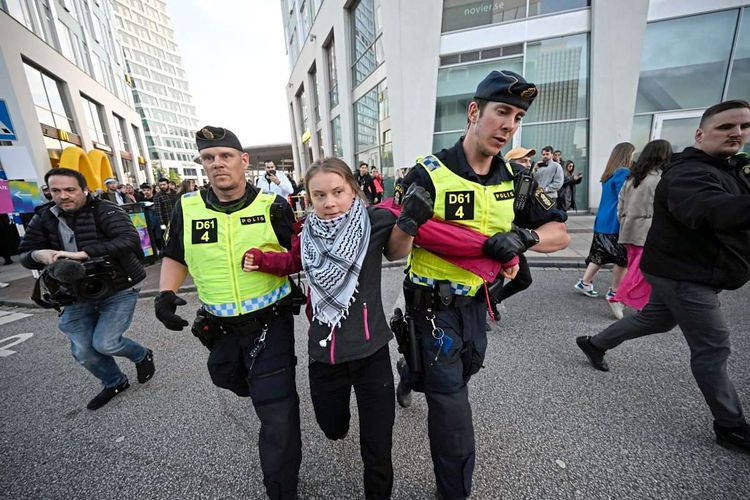 Die berühmte Klimaaktivistin wurde bei Protesten in Malmö von der Polizei abgeführt.