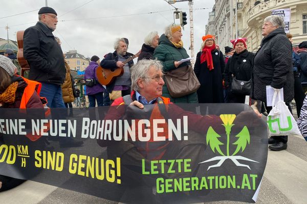 Klimaaktivisten blockierten wieder in Wien - Österreich