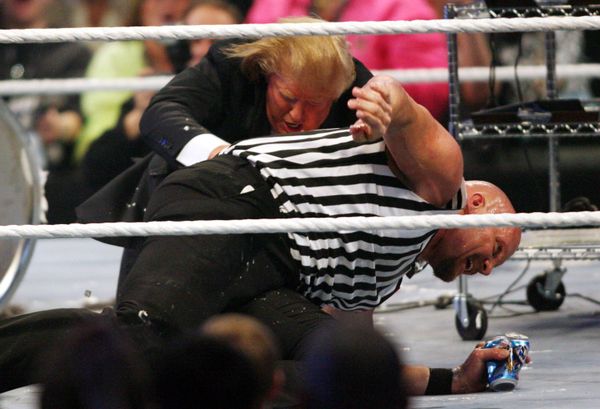 Mit-Donald-Trump-zieht-die-Logik-des-Show-Wrestlings-ins-Wei-e-Haus