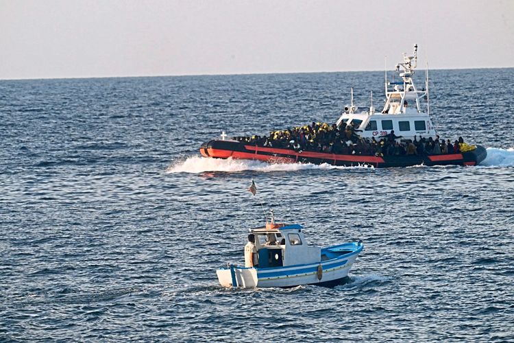 Rettungsschiff vor Lampedusa