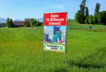 Schweizer stimmen über Obergrenze für Bevölkerung ab Laut dem Vorschlag soll die Bevölkerungszahl bei zehn Millionen gedeckelt werden. Ab 9,5 Millionen Einwohnern würde die Asylvergabe und der Familiennachzug eingeschränkt werden