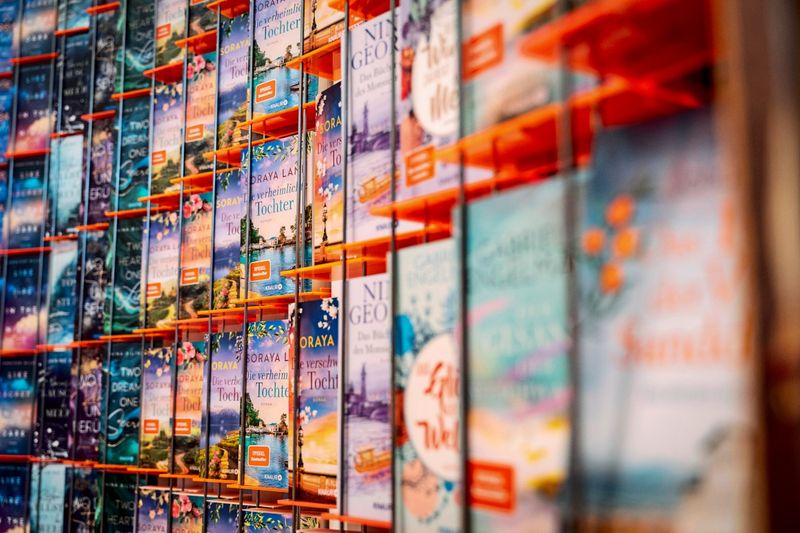 Autoren protestieren gegen höhere Buchpreise. Seid froh, wenn es noch Läden gibt!