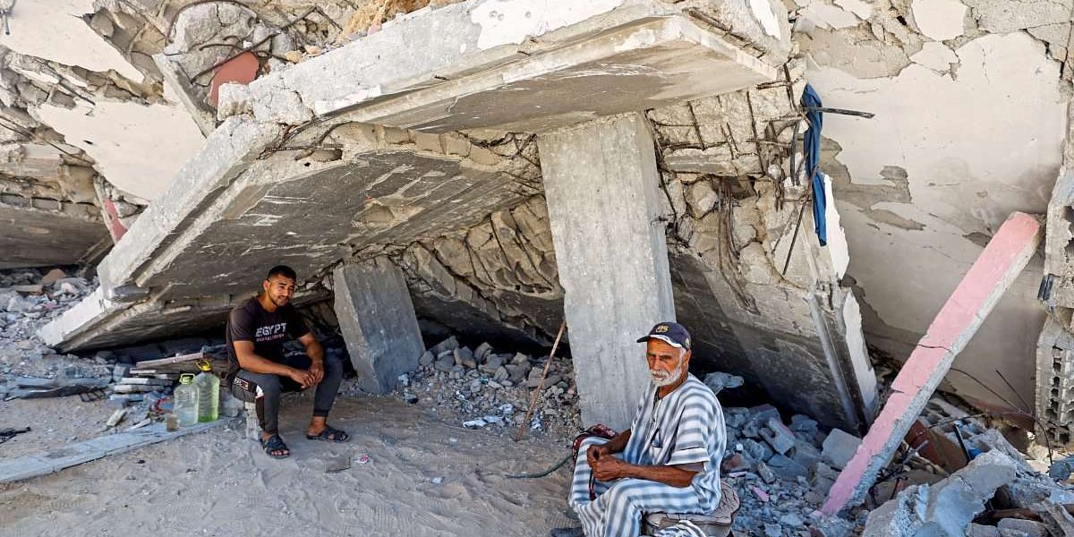 Fractured Frontier: Gaza Teeters on Brink as Israel’s Sudden Evacuation Warning Ignites Fury and Fear