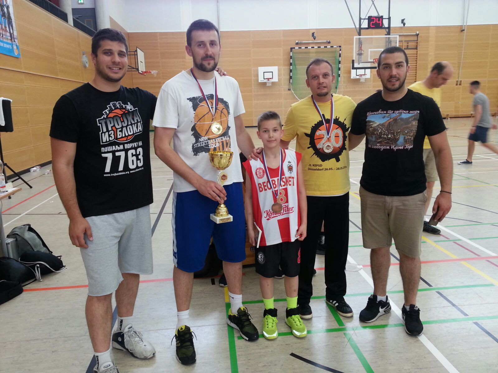 Jugoslawien, der Basketball, ein Volkfest Basketball derStandard.at