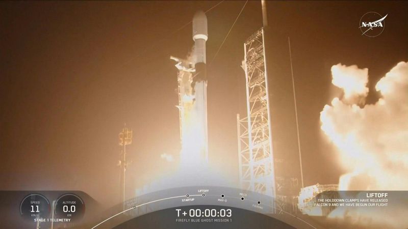 Space X schickt zwei Landegeräte zum Mond