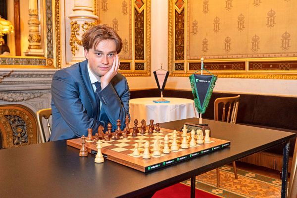 Simultanschach-Duell-Deutschland-gegen-sterreich-in-der-Wiener-Staatsoper