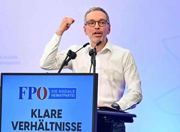 Sonntagsfrage-FP-weiter-im-H-henflug-VP-und-SP-verlieren-wieder-leicht