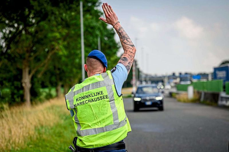 Niederlande verschärfen Asylrecht und führen Grenzkontrollen ein