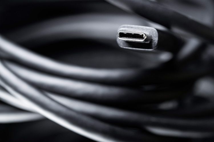 Pro und Contra: Der Ladestandard USB-C kommt – mit Vor- und Nachteilen für  die Kundinnen - Netzpolitik -  › Web