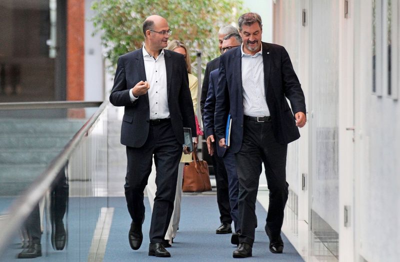 Alle gegen die CSU: Streit um Microsoft-Vertrag im bayerischen Landtag spitzt sich zu