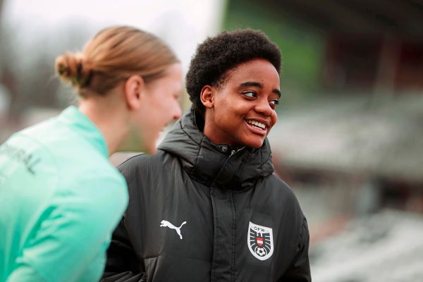 -sterreichs-neue-FB-Offensivhoffnung-Naika-Reissner-ber-die-USA-Nicht-der-beste-Urlaubsort-