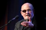 Rushdie sagte in Terrorismus-Verfahren gegen seinen Attentäter aus