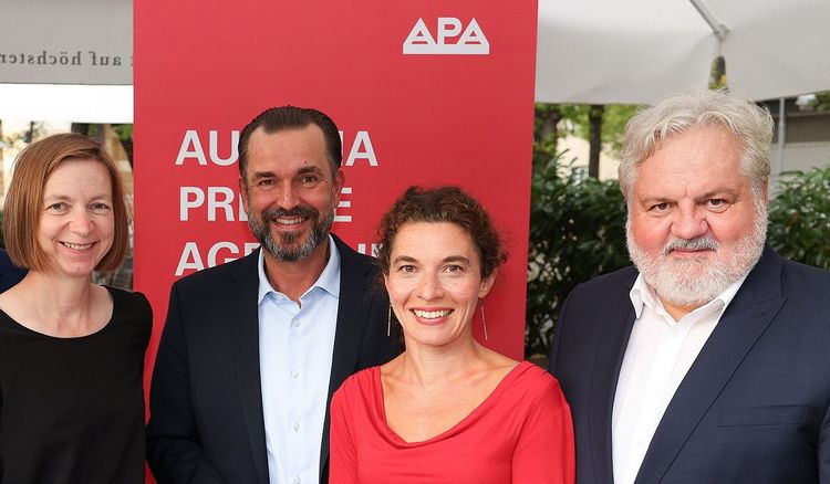 APA-Führung: Katharina Schell, Clemens Pig, Maria Scholl und Johannes Bruckenberger.