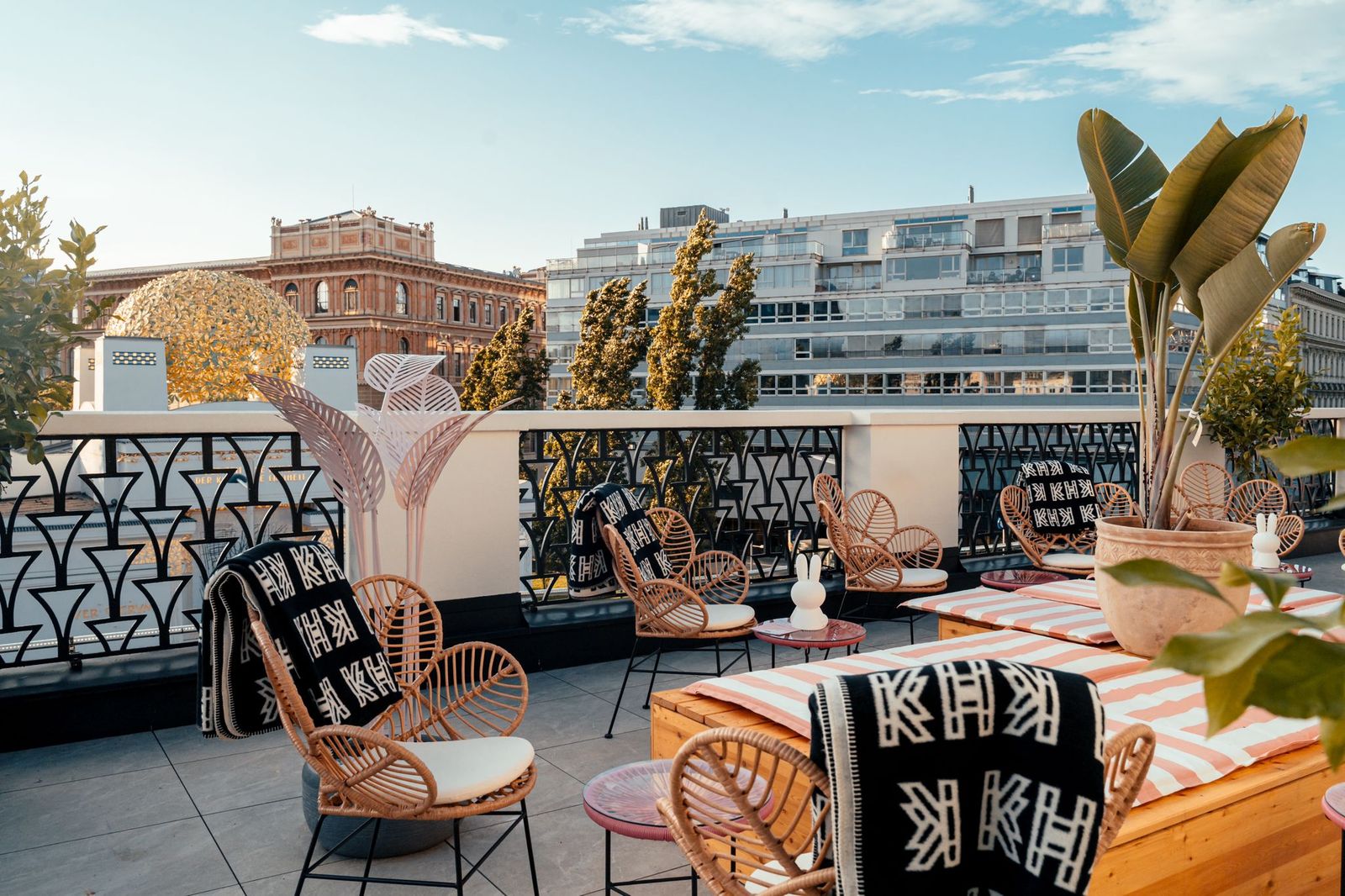 "Neue Hoheit" und Martin Hos "Whispering Angel" Zwei neue RooftopBars