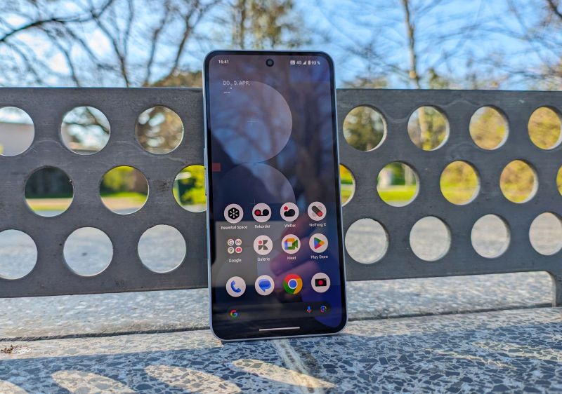 Nothing Phone 3a Pro im Test: Android-Mittelklässler aus iPhone-Perspektive