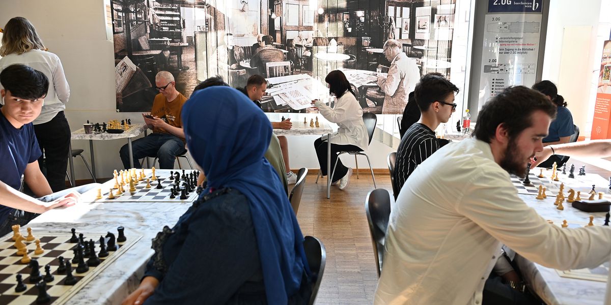 Schach spielen in der Bücherei oder unter den Sternen - Wien