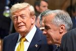 Hockeyschläger, Wein und Zement: Trump kündigt neue Zölle gegen Kanada an