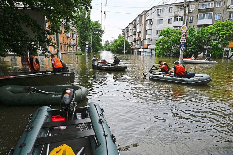 Cherson, Überschwemmungen, Ukraine