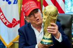 Win-Lose-Situation: Trump wird den WM-Pokal übergeben