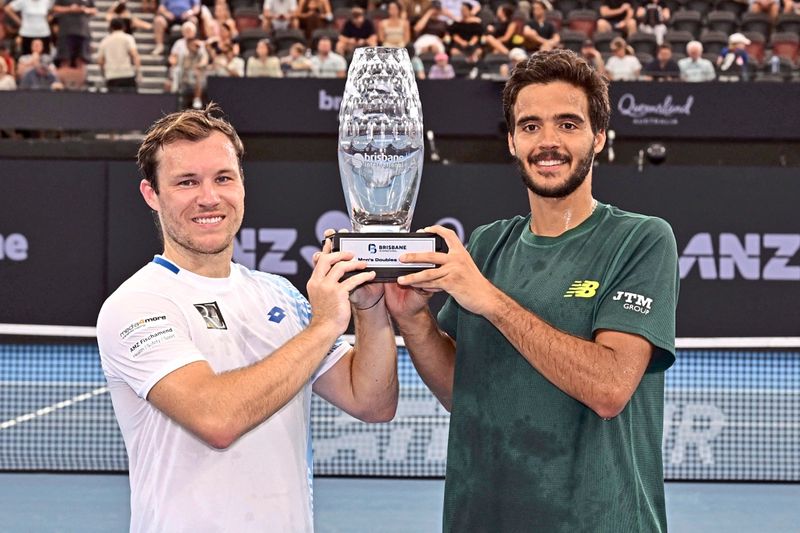 Miedler holt mit portugiesischem Partner Cabral Doppeltitel in Brisbane