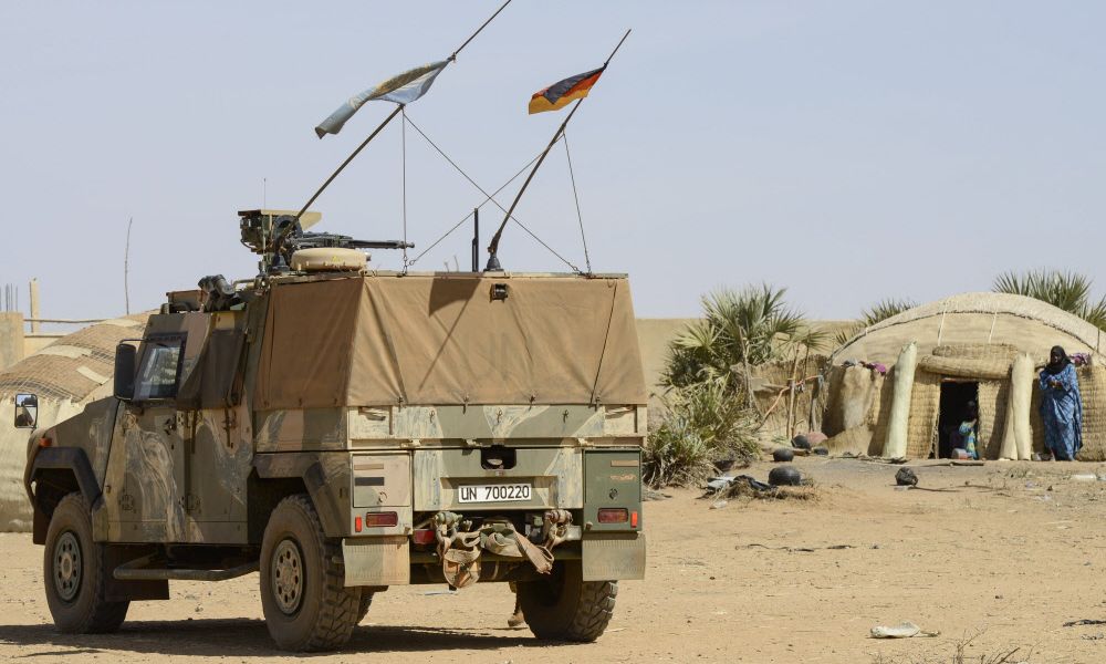 Deutschland Setzt Bundeswehr-Einsatz In Mali Vorerst Aus - Deutschland ...