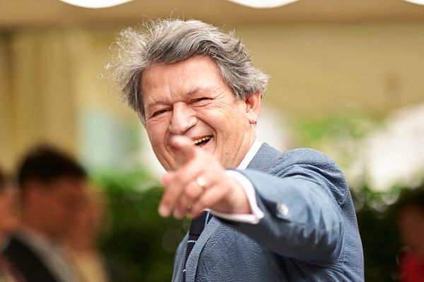 Russland-Sager-Brandst-tter-gewinnt-Klage-gegen-FP-Mandatar-Haider