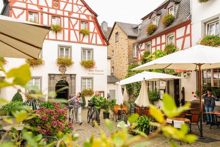 Sonnstadte An Der Mosel Entdecke Den Charme Entlang Des Flusses