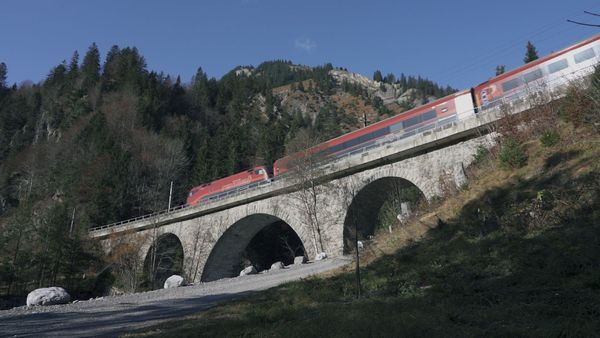 Komplettsperre-der-Arlbergbahnstrecke-von-6-Oktober-bis-2-November