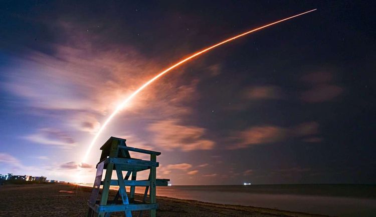 Raketenstart SpaceX Starlink