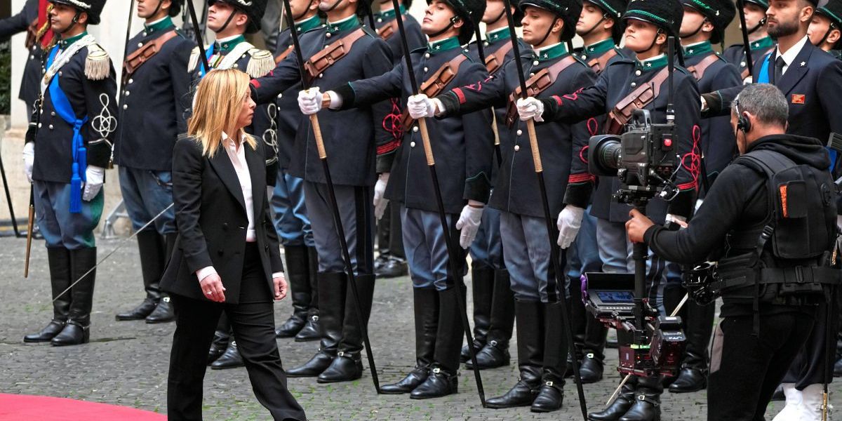 Meloni will mit männlichem Titel angesprochen werden Italien