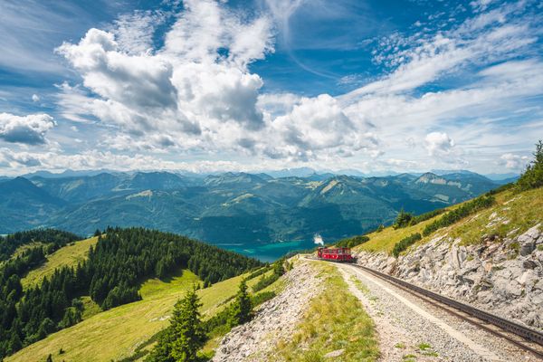 Schafbergbahn-hat-den-sch-nsten-Bahnhof-der-Welt